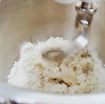 簡單的松軟香甜椰蓉面包，在家輕松做，大家都愛吃